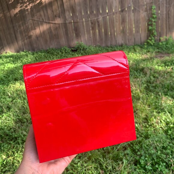 YSL Yves Saint Laurent Red Chevron Quilted Clutch Limited Edition - Picture 13 of 16